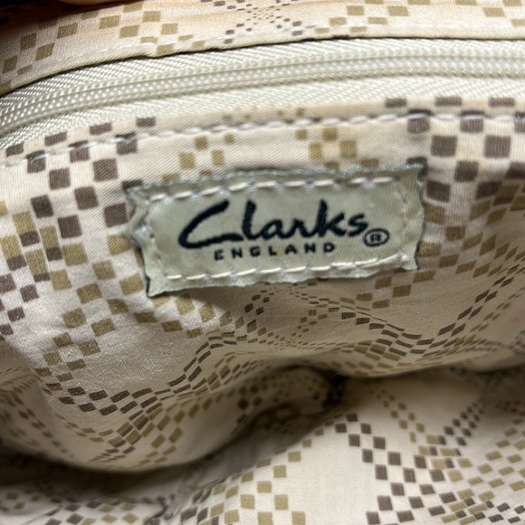 CLARKS England Bronze Leather Wristlet Clutch - Picture 9 of 13